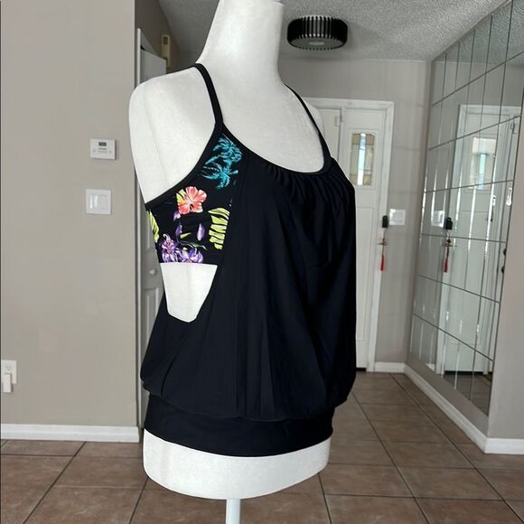 Speedo Women’s Floral Swim Top Tankini - Picture 1 of 8